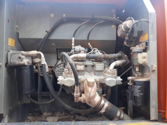 ขายHitachi ZX 200 - 5G  ปี 2012 เอกสารเล่มทะเบียนพร้อมโอน