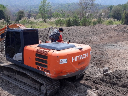 ขายHitachi ZX 200 - 5G  ปี 2012 เอกสารเล่มทะเบียนพร้อมโอน