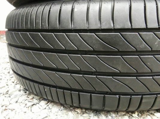 ขายยาง 205/60R16 มิชลิน ไพมาซี่ ปี15 ดอกยางหนาเต็มสดไม่ร้าวไม่กินข้างไม่ปะ ใช้งานมาน้อยมาก ชุดละ 270