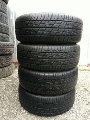 ขายยาง 215/65R15 บริดจสโตน LEO627 ปี16 ดอกยางเต็มหนาสดเท่ากันไม่แตกลายไม่กินข้างไม่ปะสวยมาก ชุดละ 45