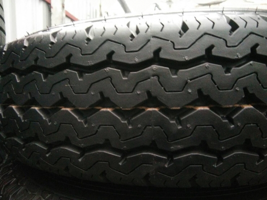 ขายยางพร้อมกระทะถอดป้ายแดง 195R15 DUNLOP ปี18 ตุ่มอยู่ครบทุกเส้นใหม่ๆ ชุดละ 5900 บาท