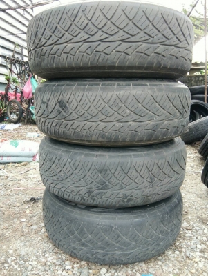ขายแม็กขอบ17 5รู114 หน้า8หลัง9 พร้อมยาง NITT0 420 225/65R17 ปี14 สวยๆ ชุดละ 5900 บาท