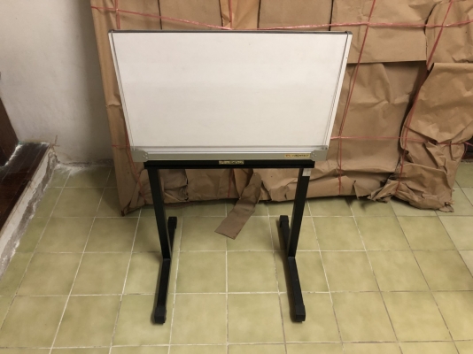 (ปิดการขาย) โต๊ะเขียนแบบ ขนาด 40x60CM (P.D. ARCHITECT)