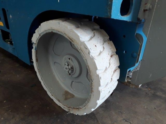 กระเช้าไฟฟ้า X-LIFE GINIE GS2632 ยกสูง 7.9 เมตร มือสองญี่ปุ่น