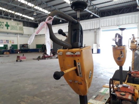 กระเช้าเครื่องยนต์ดีเซล บูมตรง HITACHI HX120B-2 ยกสูง 12 เมตร มือสองญี่ปุ่น