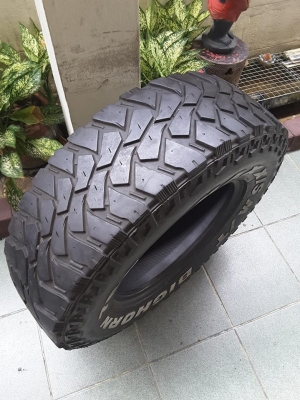 เศษยาง Maxxis MT764 ขนาด 265-75-16 ปี16 สวยๆ 1เส้น เศษยาง Maxxis MT764 ขนาด 265-75-16 ปี16 สวยๆ 1เส้น