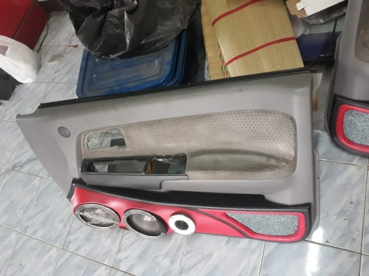 แผงประตู ดีแม๊ก