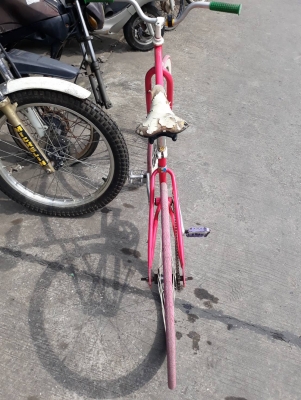 จักรยานฟิกเกียร์ เก่าจอด จักรยานฟิกเกียร์ เก่าจอด