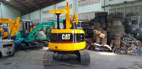 ขายรถขุด CATERPILLAR รุ่น 304CR มือสองญี่ปุ่น แทรกเหล็ก สลัก บูทเอวแน่น 100\% ปั้มนิ้ว คอนโทรลสั้น ทำงานไว สวยพร้อมใช้งาน มือถือ 0818753444