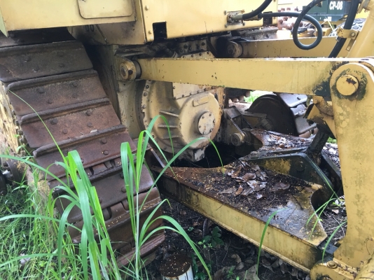 มีVDO.ให้ดูด้วยแทรคเตอร์ CAT,D6R เอกสารใบแจ้งจำหน่ายราคา 950,000 ต่อรอง