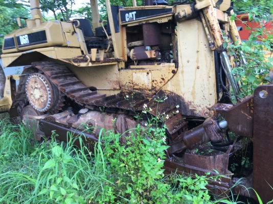 มีVDO.ให้ดูด้วยแทรคเตอร์ CAT,D6R เอกสารใบแจ้งจำหน่ายราคา 950,000 ต่อรอง