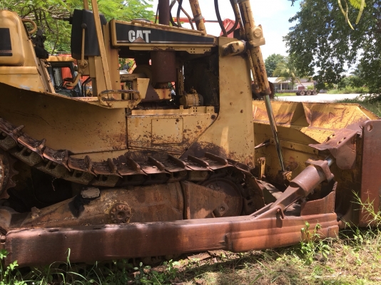 มีVDO.ให้ดูด้วยแทรคเตอร์ CAT,D6R เอกสารใบแจ้งจำหน่ายราคา 950,000 ต่อรอง