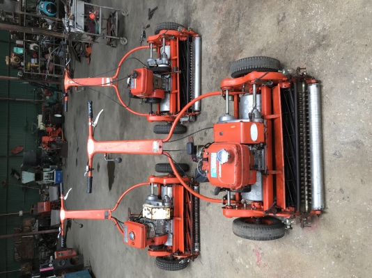 ขายรถตัดหญ้า (แบบตัดกรีน)TSUCHIYA พร้อมใช่งาน