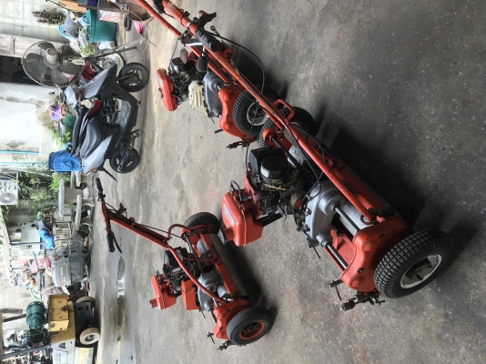 ขายรถตัดหญ้า (แบบตัดกรีน)TSUCHIYA พร้อมใช่งาน