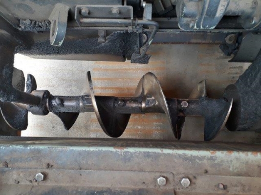 ขายรถปูยางเก่านอก HA60W-3 ปูได้ 6 เมตร สนใจโทร 061-4194021 คุณภู