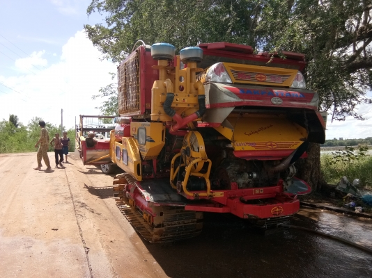 ขายรถเกี่ยวข้าว ขายรถเกี่ยวข้าว