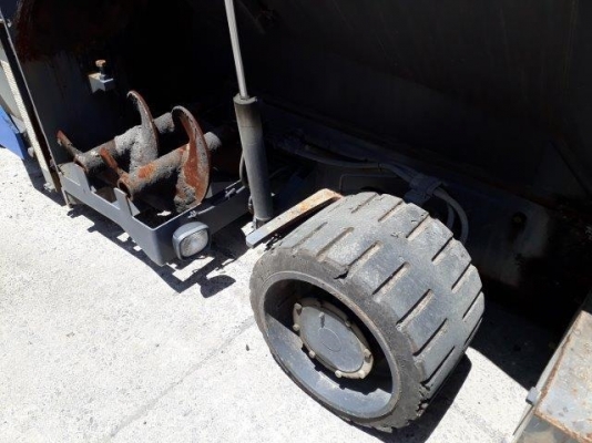 รถปูยางเก่านอก HA60W-5 สนใจโทร 061-4194021 คุณภู