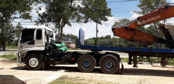 รถแบคโฮ HITACHI EX200-2 มีคลิปการทำงานส่งให้ทางไลน์ได้ครับ.