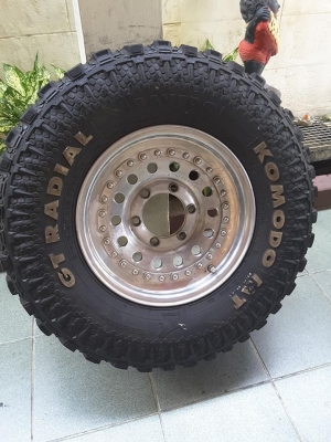 Center line USA + Komodo MT 31-10.5-15 ปี12 สวยๆ 1วง Center line USA + Komodo MT 31-10.5-15 ปี12 สวยๆ 1วง