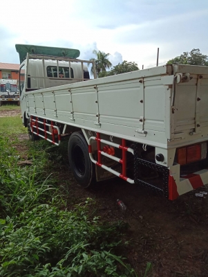 รถบรรทุก 6 ล้อ ISUZU 130 แรงม้า ปีจดทะเบียน 2555