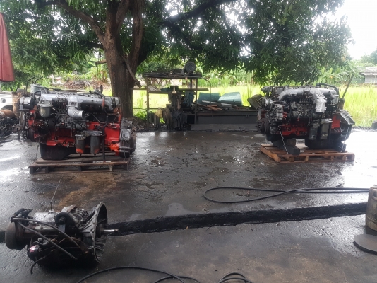 ขายเครื่องยนต์hino k13D  2ตัว