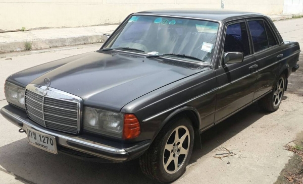 ขายBENZ-W123 ปี 1995 ติดต่อคุณวินัย 089-7886142