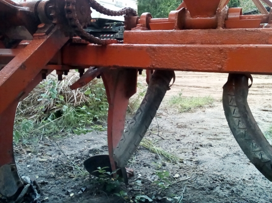 เครื่องฝังปุ๋ย