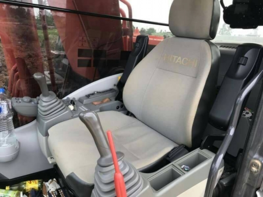 ขายรถแบคโฮ HITACHI ZX200-5G ไมล์ 5000 ชม.เอกสารเล่ม ปี 2013 ราคา 2190000