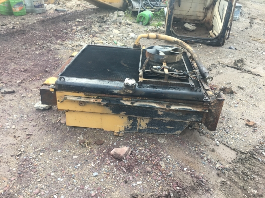 ขายด่วน ออย+หม้อน้ำ CAT330V2 ขายด่วน ออย+หม้อน้ำ CAT330V2