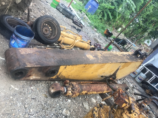 ขายด่วน บูม+อามCAT330V2 ขายด่วน บูม+อามCAT330V2