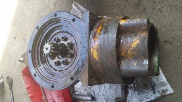 ตัวเดินรถแทรกเตอร์