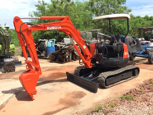 ขายรถแบคโฮ kubota pc30 เก่านอกไม่เคยใช้งานในไทย มีลายกระแทกปูน 0898374018 ขายรถแบคโฮ kubota pc30 เก่านอกไม่เคยใช้งานในไทย มีลายกระแทกปูน 0898374018