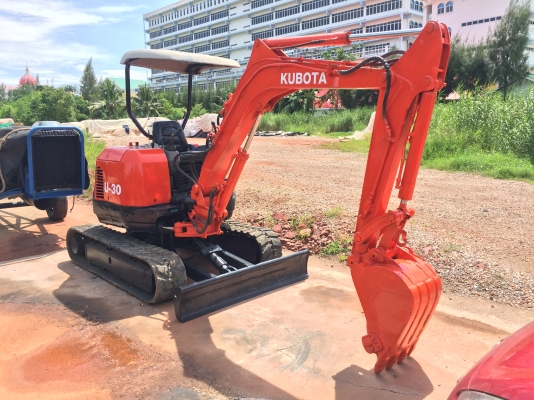 ขายรถแบคโฮ kubota pc30 เก่านอกไม่เคยใช้งานในไทย มีลายกระแทกปูน 0898374018 ขายรถแบคโฮ kubota pc30 เก่านอกไม่เคยใช้งานในไทย มีลายกระแทกปูน 0898374018