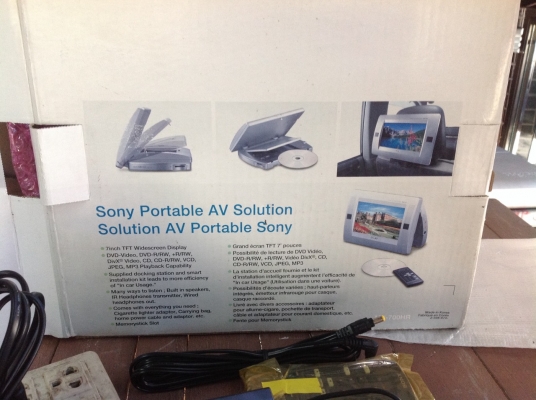 dvd sony รับวิทยุได้ตัวโชว์เก่าเก็บอุปกรณ์ครบ