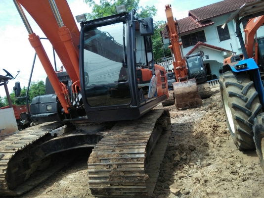 ขาย แบคโฮ HITACHI ZX200-5G สภาพดี รถ 1 ปี 9 พันชั่วโมง พร้อมใช้งาน ติดต่อ 092-9011801 ขาย แบคโฮ HITACHI ZX200-5G สภาพดี รถ 1 ปี 9 พันชั่วโมง พร้อมใช้งาน ติดต่อ 092-9011801