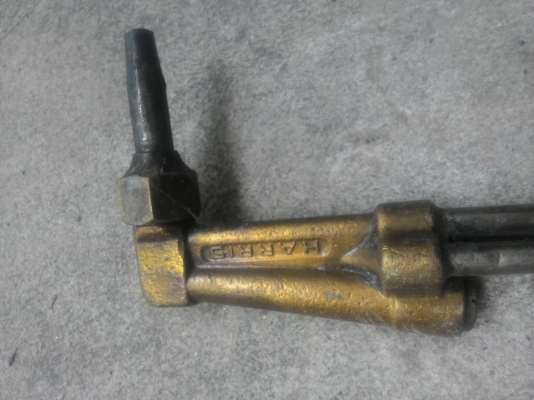 หัวตัดHarrisราคาถูกพร้อมใช้ครับ00876743909