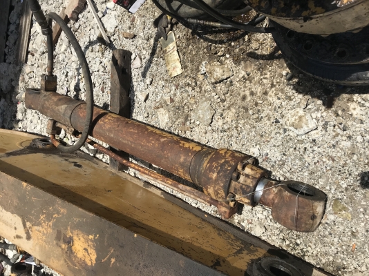 ขายกระบอก CAT330B ขายกระบอก CAT330B