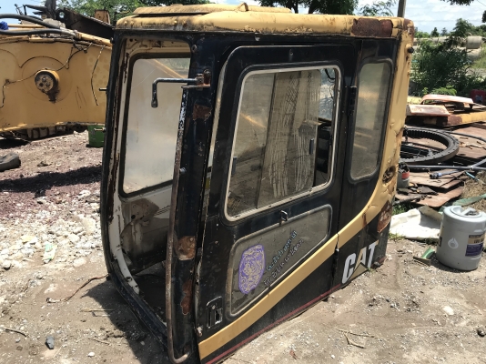 ขายบอดี้หัวเก๋ง CAT330B ขายบอดี้หัวเก๋ง CAT330B