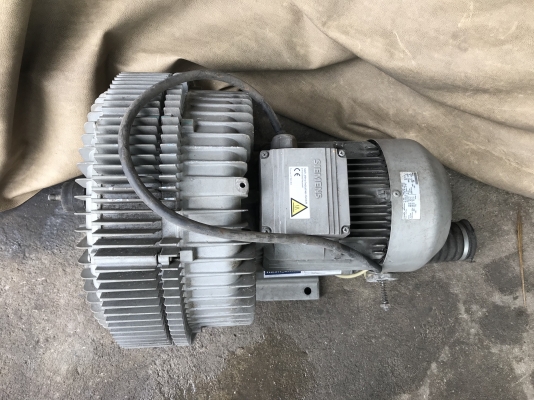 ขายริงโบลเวอร์แรงดันสูง ใบพัด 2ชั้น Siemens 5.5HP. 380V สภาพสวย หมุนนิ่ม ให้ลมแรง พร้อมใช้งาน