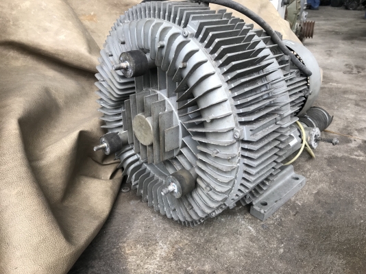 ขายริงโบลเวอร์แรงดันสูง ใบพัด 2ชั้น Siemens 5.5HP. 380V สภาพสวย หมุนนิ่ม ให้ลมแรง พร้อมใช้งาน
