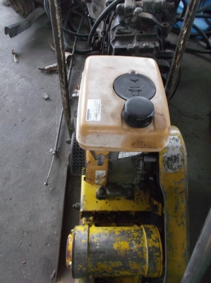 ขายเครื่องตบดิน 4ตัว ขายเหมาหมด 38,000 บาท