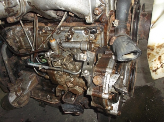 ขายเครื่อง ISUZU  110 แรงม้า  4BE1  ปั๊มกลม  เครื่องยังดีอยู่