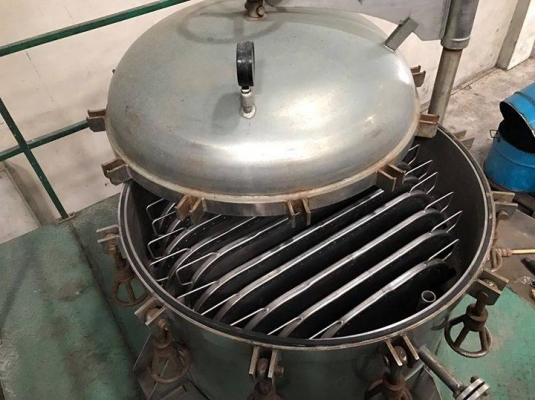 ถังกรอง&amp;ผสมน้ำผึ้งถังกรอง 1,000 L &amp; ถังผสม 1,500 L พร้อมแผ่นฟิวเตอร์ 12 แผ่น