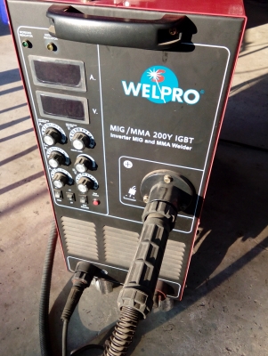 ขายเครื่องเชื่อมco2 welpro 200y สภาพดีอุปกรณ์ครบพร้อมใช้งาน