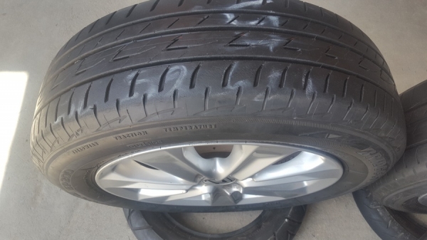 ขายล้อHONDA Jazz Hybrid ขอบ15 ยางปี 15 4 ล้อ ขายล้อHONDA Jazz Hybrid ขอบ15 ยางปี 15 4 ล้อ