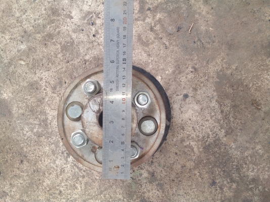 เครืองสูบนำ้.  ยอยหน้าเครือง6 นิ้วของต่อใหม่ไม่ได้ใช้