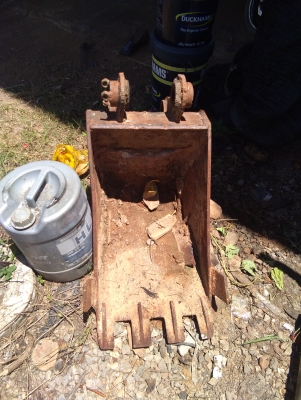 บุ้งกี้รถแมคโคเล็กใส่รถขุด30/35. หน้า45ซม บุ้งกี้รถแมคโคเล็กใส่รถขุด30/35. หน้า45ซม