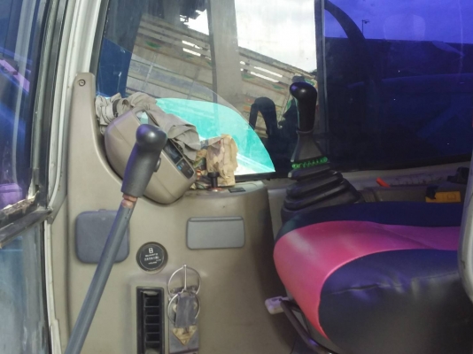 ขายรถแบคโฮโกเบ 135 SR