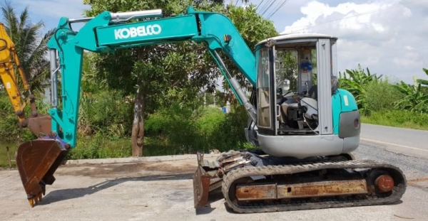 ขายด่วนรถเเบคโฮ โกเบโก้SK75หัวเก๋งสวยรถนอกเพื่งนำเข้ามาใหม่สวยเดิมๆเคื่องดีปั่มแรงคอลโทลน้ำมันปั้มนิ้ว บูมอามร์สวยเร็วแรงไม่โหลด เครื่องอีซูซู4สูบ 4JB1ระบบเต่ากะต่ายลายหัวแย็กครบพร้อมใช้รถยังไม่เคยใช้งานในไทยเลย