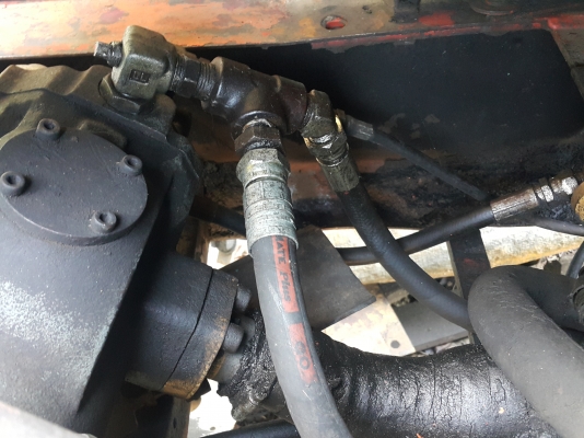 เครื่องยนต์ ISUZU 3KC2 เครื่อง 3 สูบ พร้อมปั๊มไฮดรอลิค UCHIDA ใส่ PC30 ได้ ของเก่านอกนำเข้า สภาพดี พร้อมใช้งาน